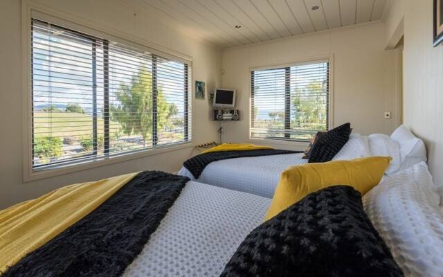 Flemington Lake View Bed  Breakfast