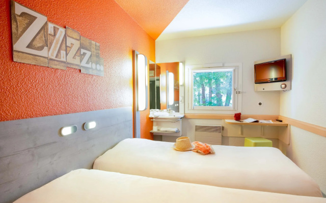 ibis budget Frejus Capitou A8