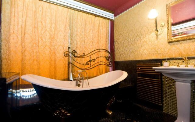 Kvart-Hotel on Novy Arbat Street 10