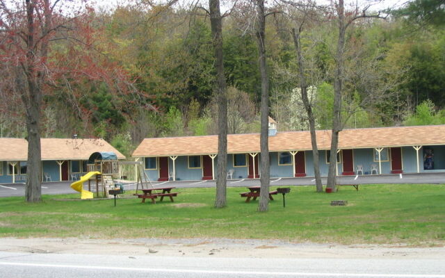 Route 9 Budget Inn