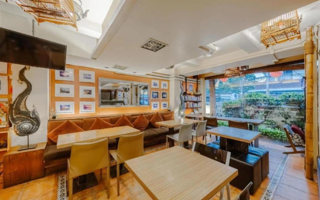 Collection O Diamond House Khaosan