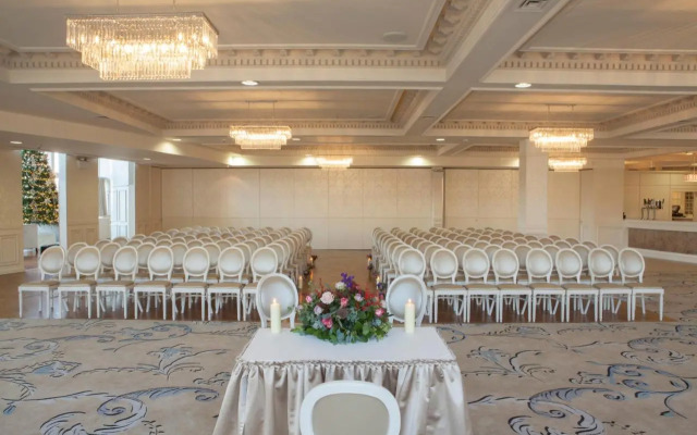 The Four Seasons Hotel