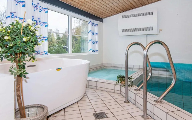 12 Person Holiday Home in Ebeltoft