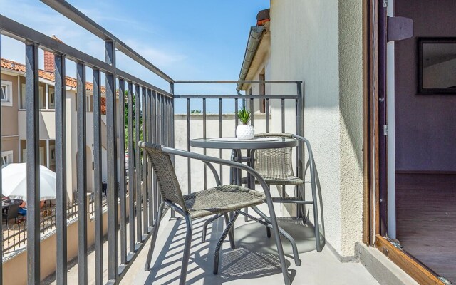 Nice Apartment in Pula With Wifi and 2 Bedrooms