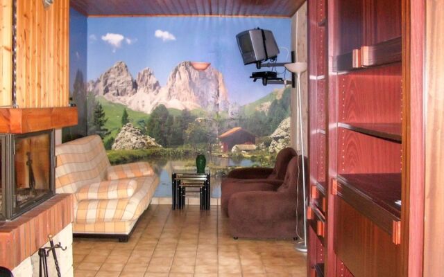 Chalet With 3 Bedrooms in Saint-gérons, With Wonderful Lake View, Pool