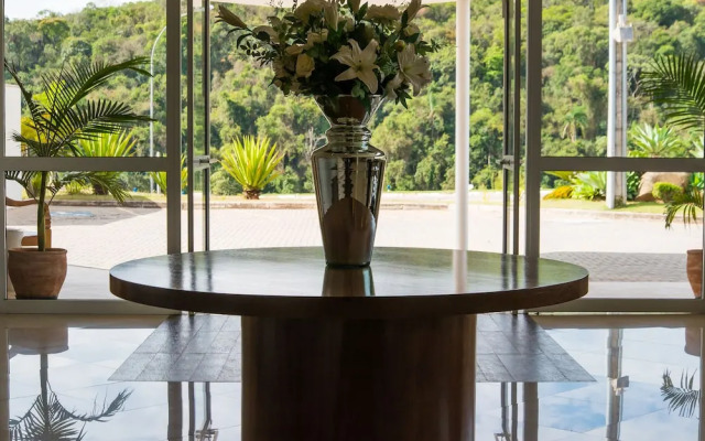 Lazuli Hotel