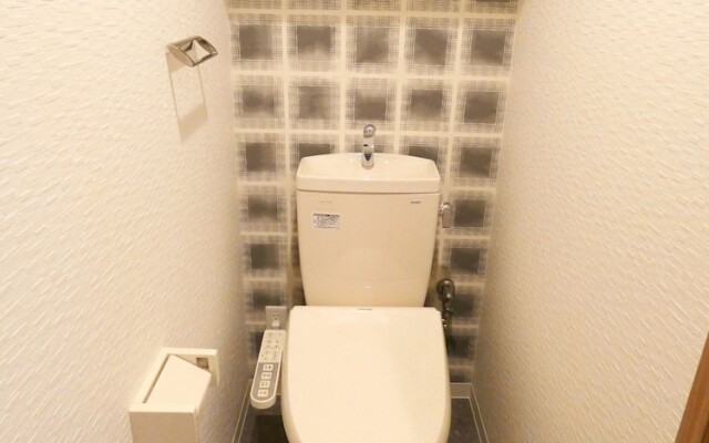 Alpha Square Minami 6 Jo 303