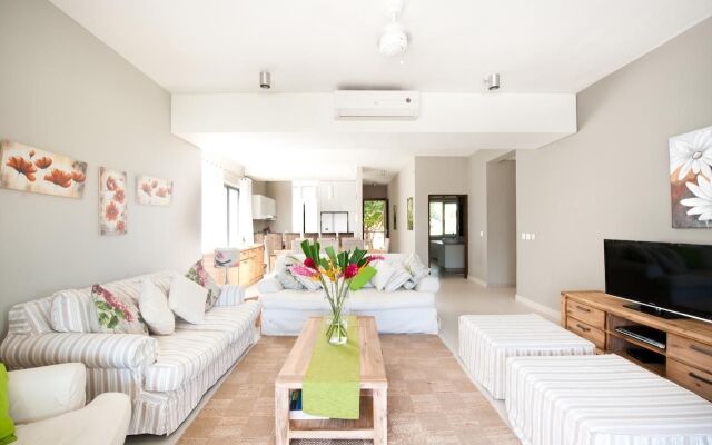 Element Bay Luxury Beach Apartments