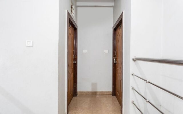 OYO 36211 Hotel Padma Palace