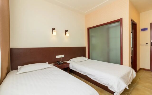 Ripple Hotel (Jiaonan Zhushan Road, Qingdao West Station)