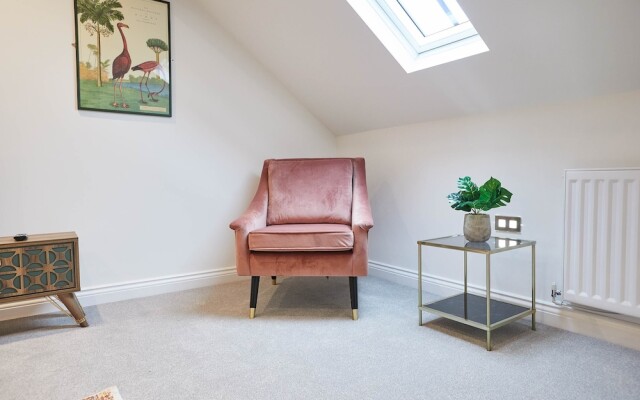 Apartment C Cornerhouse Apartments