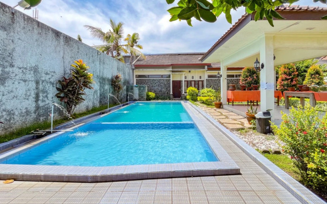 Urbanview Hotel Kumala Banyuwangi By Reddoorz