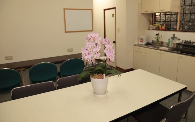 Guest House Fun Osaka - Hostel