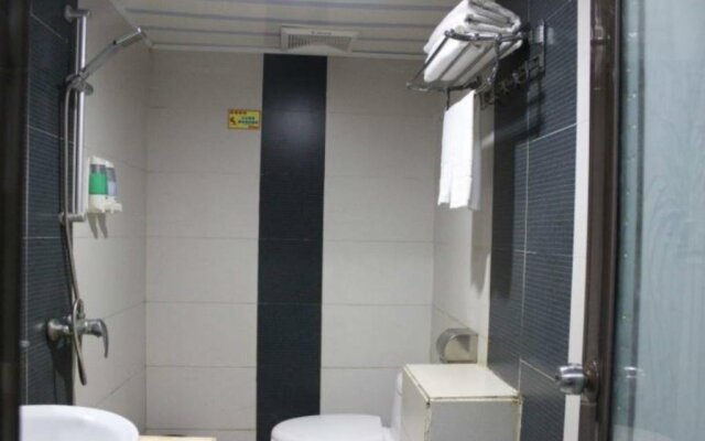 Xiashan Jinyang Business Hotel – Bathroom – Zhanjiang