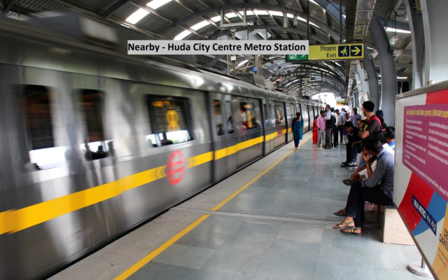 Oyo 81017 Collection O Elegant Stay