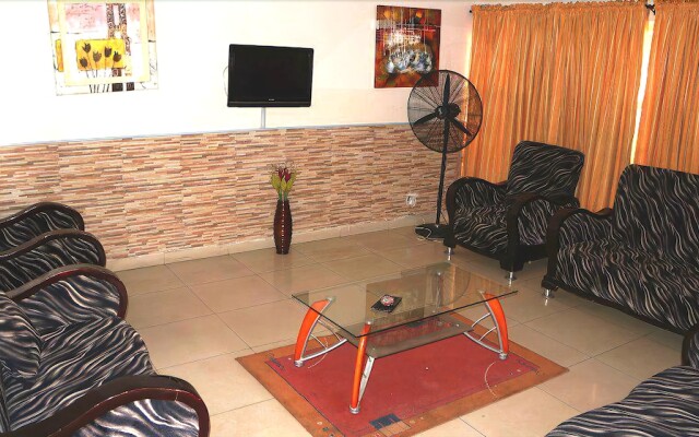 Thornberry Lekki Oxford