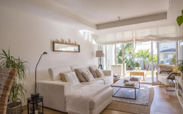Elegant Villa in Calafell With Swimming Pool