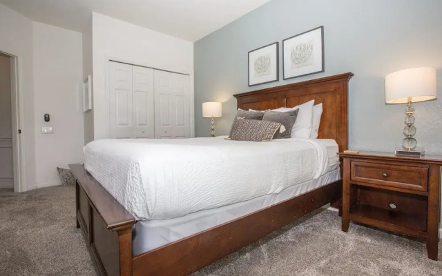 Tropical Dreams Townhome 3 Bedroom Condo by RedAwning