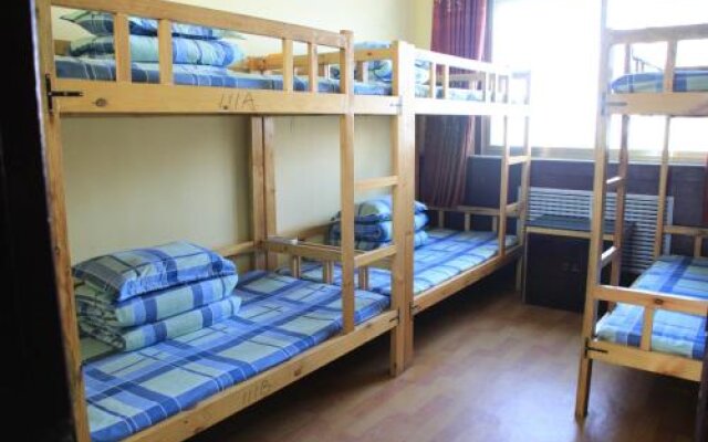 Qicaidanxia International Youth Hostel
