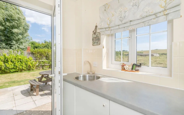 West Bay Holiday Home
