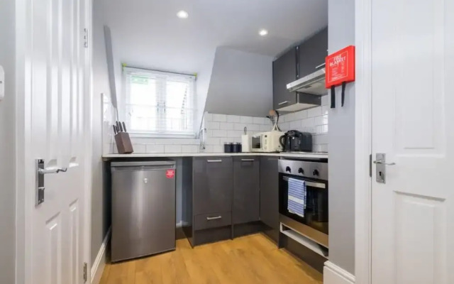 Host Stay St James Studio