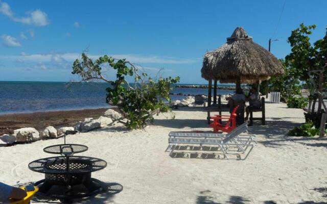 Kawama Yacht Club Apartment