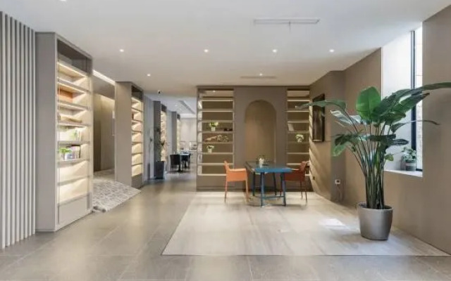 Manxi Hotel (Hangzhou Xiaoshan Airport Yipeng Subway Station)