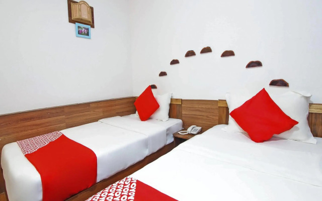 OYO 210 Hotel Five 2