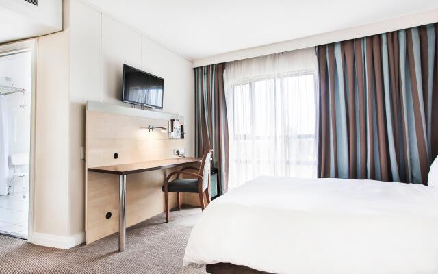 Holiday Inn Express Sandton Woodmead, an IHG Hotel