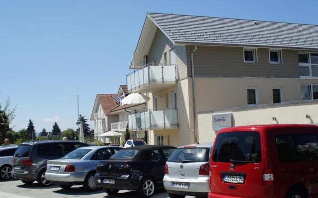 Seebrise mit Musik und Wein