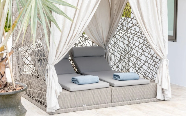 Villa One - New Luxury Sea View Villa