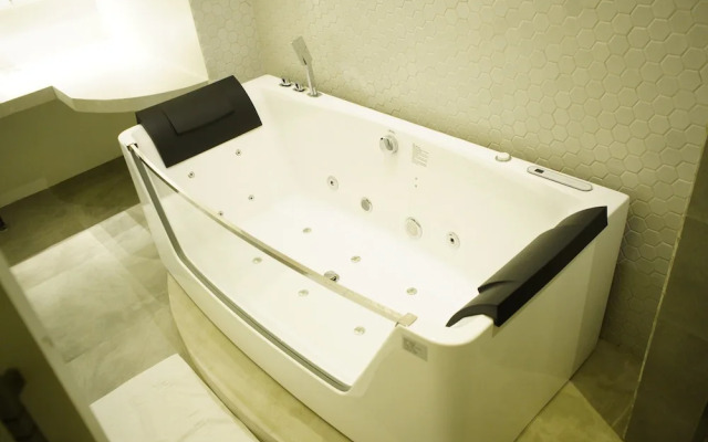 Hotel Senondra