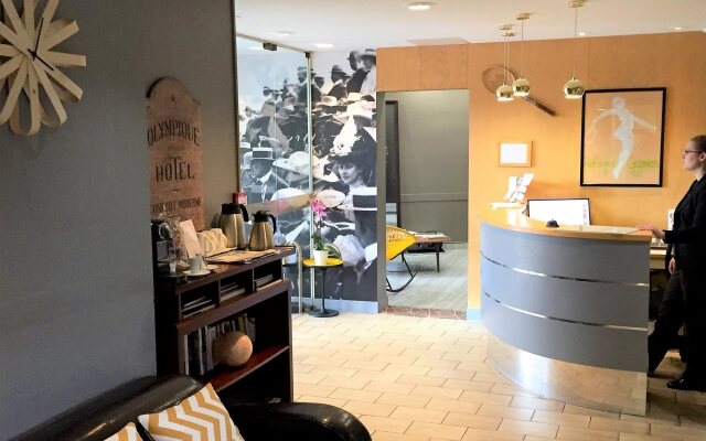 Hotel Olympic Paris Boulogne by Patrick Hayat