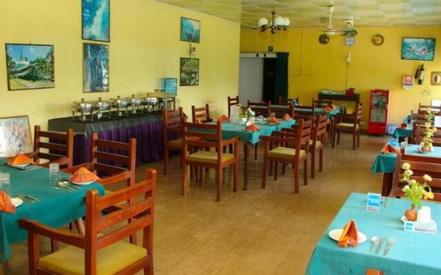 Dunhinda Falls Inn
