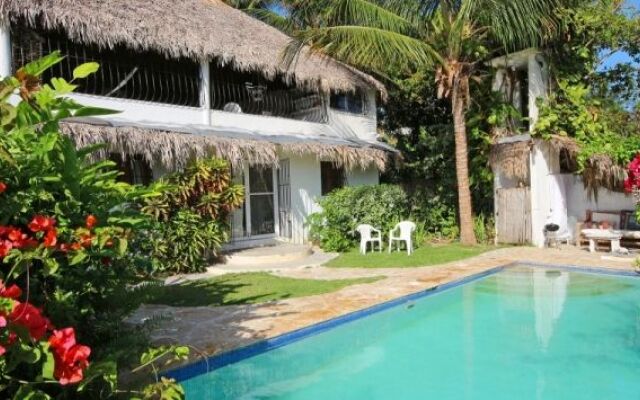 Surfbreak Cabarete Surf & Yoga Resort