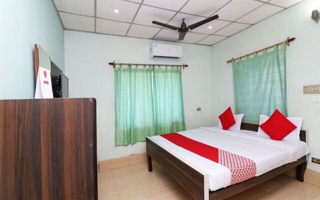 OYO 16101 Samrat Holiday Inn