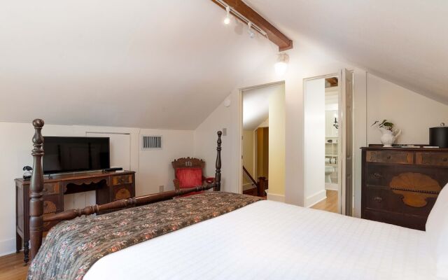 Oaklea Mansion Bed and Breakfast