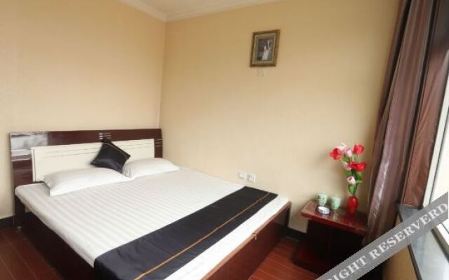 Yuanping Jixiang Hotel