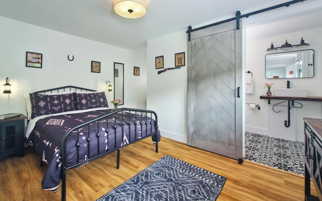 Saddleview Bed & Breakfast