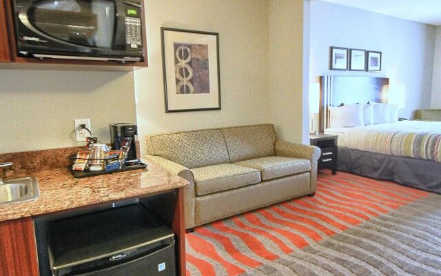 Country Inn & Suites by Radisson, Dearborn, MI
