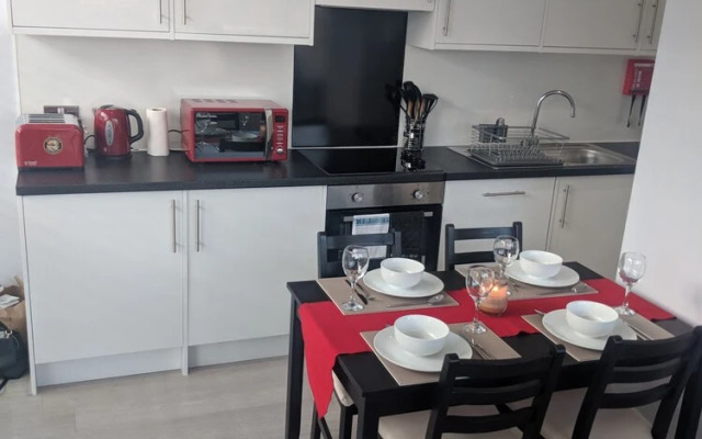 LT Grove Apartment - Stratford