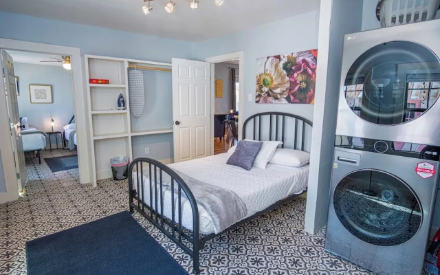 Stunning 3br/2ba Haven in Downtown's Heart