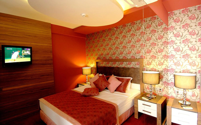 Grand Okan Hotel - Image 7