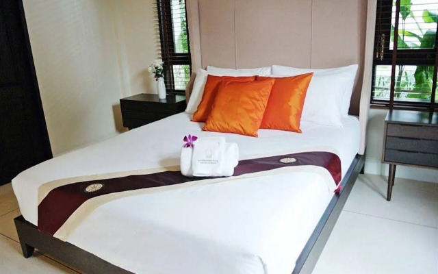 Phuket Ratchamaka Pool Villa