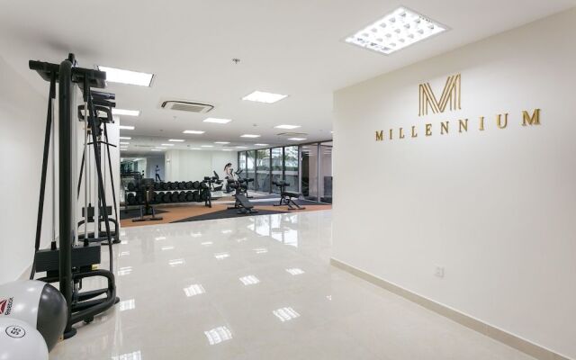 Jennifer House - Millenium Apartment