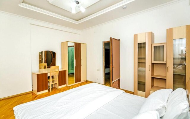7 Bedroom Apartment on LEYLEK - Nİzami st.