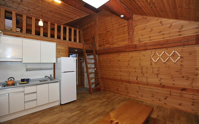 Muju Moon River Pension