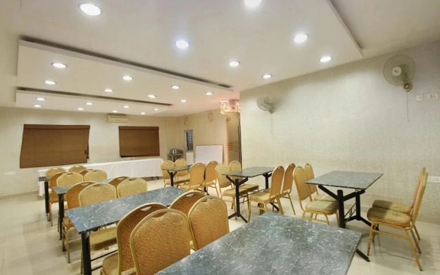 Hotel Amshi International Inn by OYO Rooms