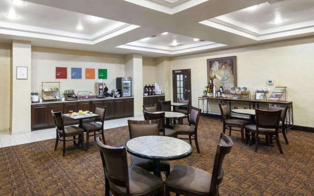 Comfort Inn & Suites Regional Medical Center