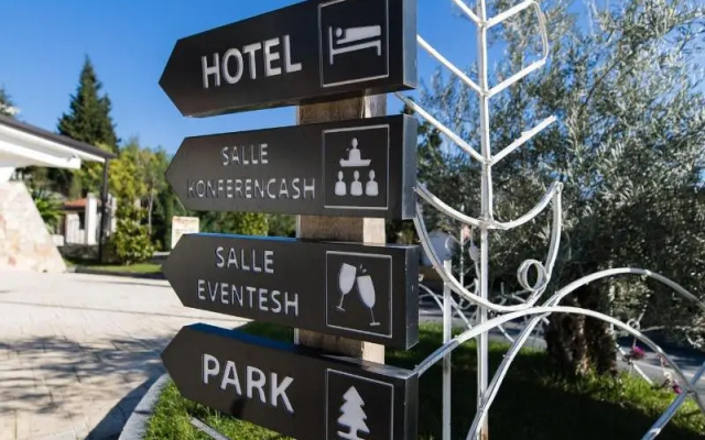 Chateau Linza Resort